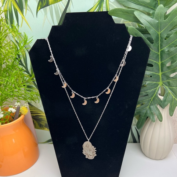 Stylish Witchy Chic Layered Necklace Set -Trendy Esoteric Edgy Necklace - Picture 5 of 8